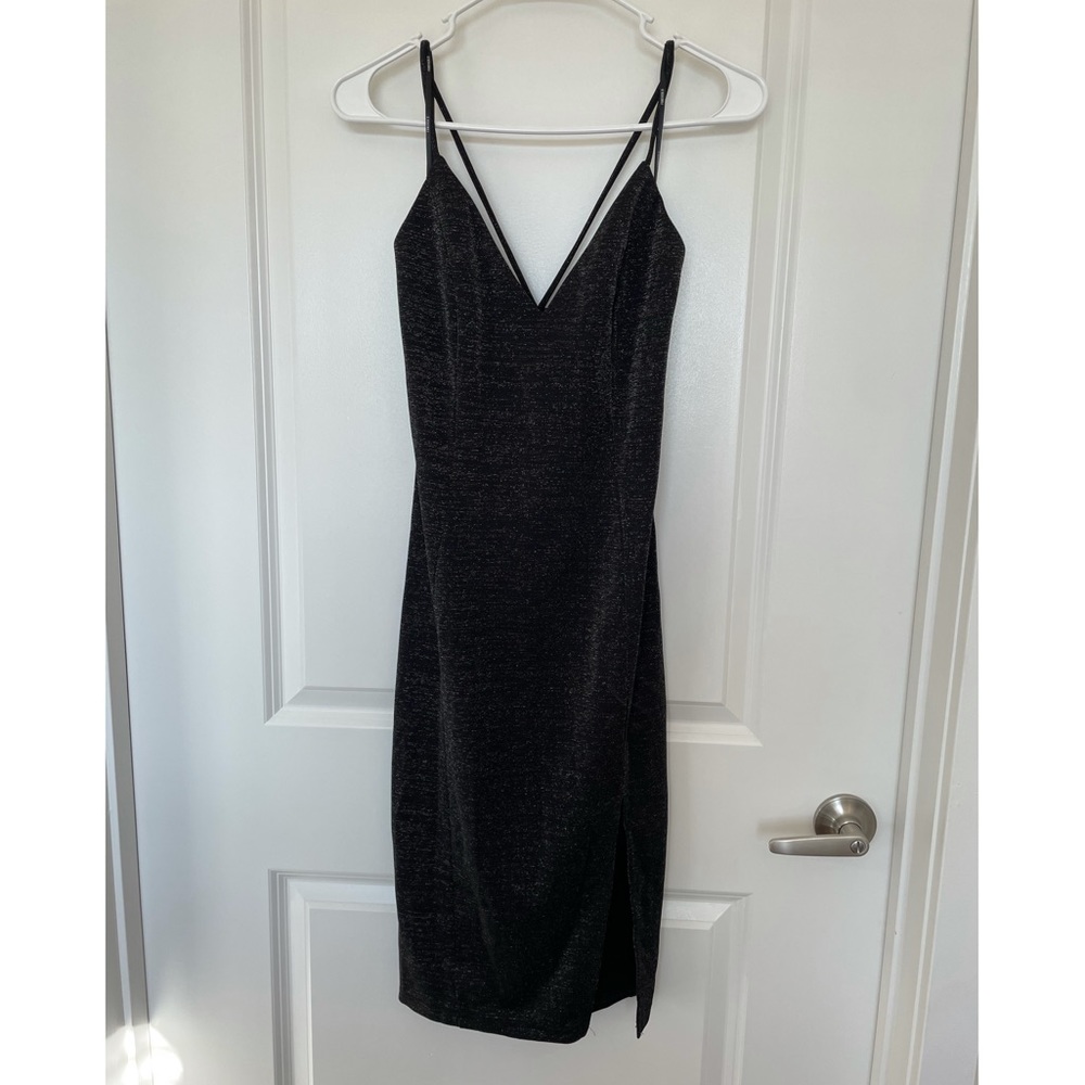FOREVER 21 - SIZE M - BLACK/GOLD MINI DRESS
